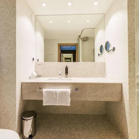 Mercure 4*